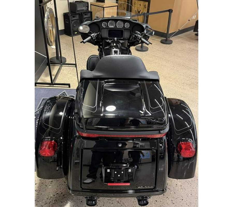 2025 Harley-Davidson® FLHTCUTG - Tri Glide® Ultra