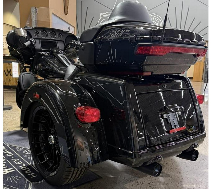 2025 Harley-Davidson® FLHTCUTG - Tri Glide® Ultra