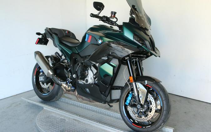2026 BMW Motorrad M 1000 XR