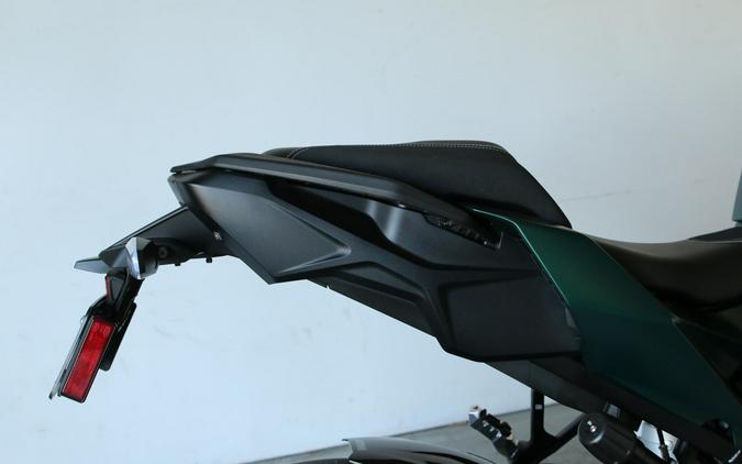 2026 BMW Motorrad M 1000 XR