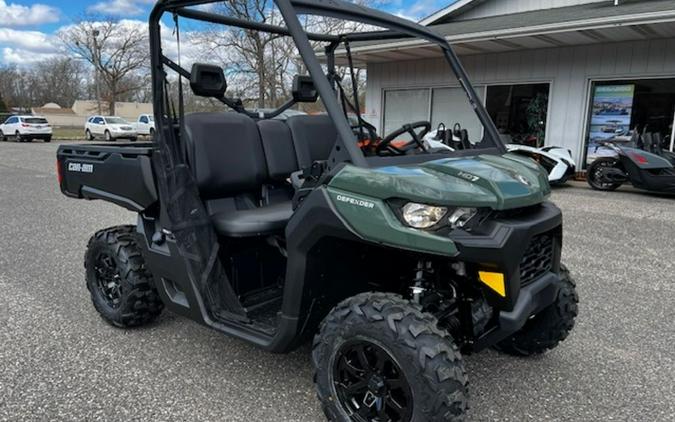 2024 Can-Am® Defender DPS HD7 Tundra Green