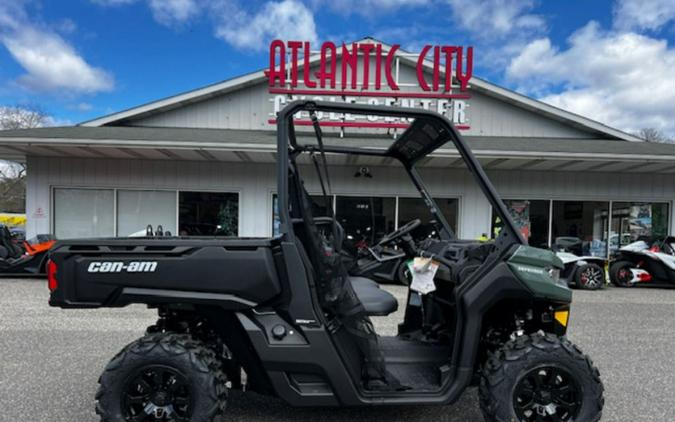 2024 Can-Am® Defender DPS HD7 Tundra Green