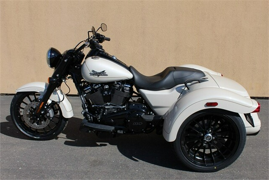 Harley-Davidson Freewheeler 2023 FLRT 84360807 WHITE SAND PRL