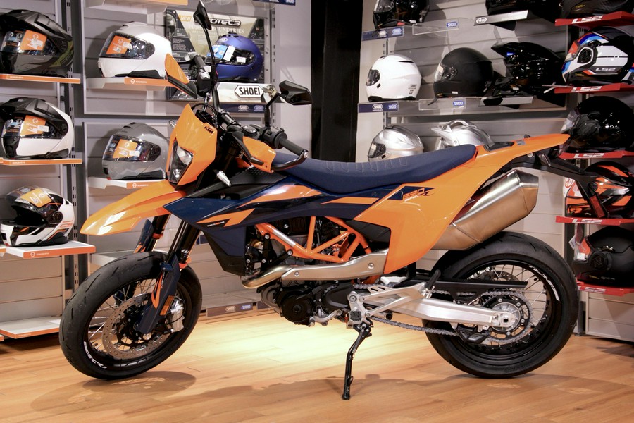 2026 KTM 690 SMCR