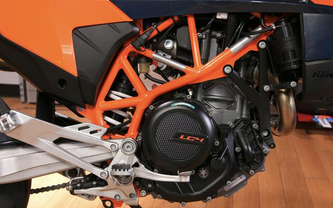 2026 KTM 690 SMCR