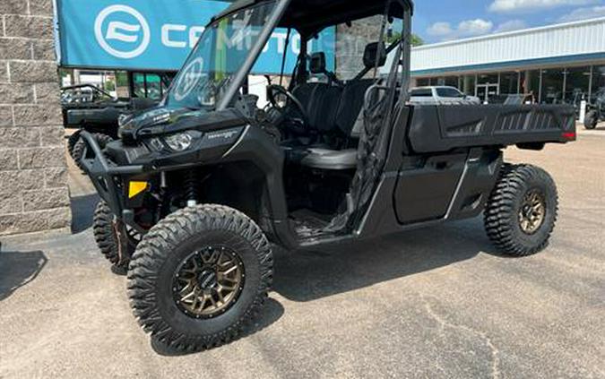 2024 Can-Am Defender Pro XT HD10