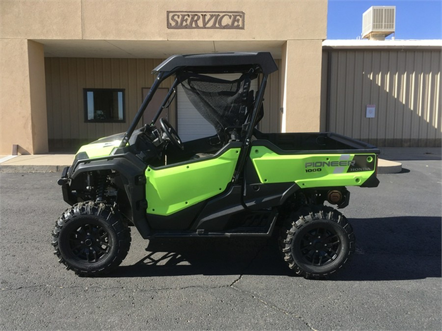 2023 Honda Pioneer 1000 Deluxe