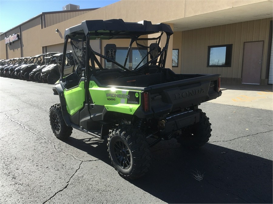 2023 Honda Pioneer 1000 Deluxe