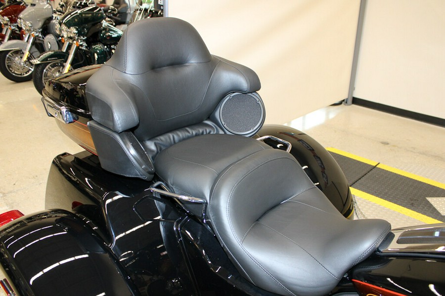 New 2024 Harley-Davidson Tri Glide Ultra FLHTCUTG Trike For Sale In Miami, Florida