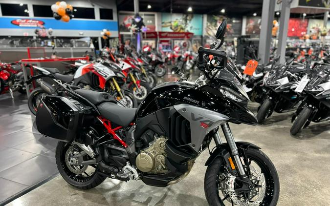 2025 Ducati MULTISTRADA V4 S TRAVEL & RADAR