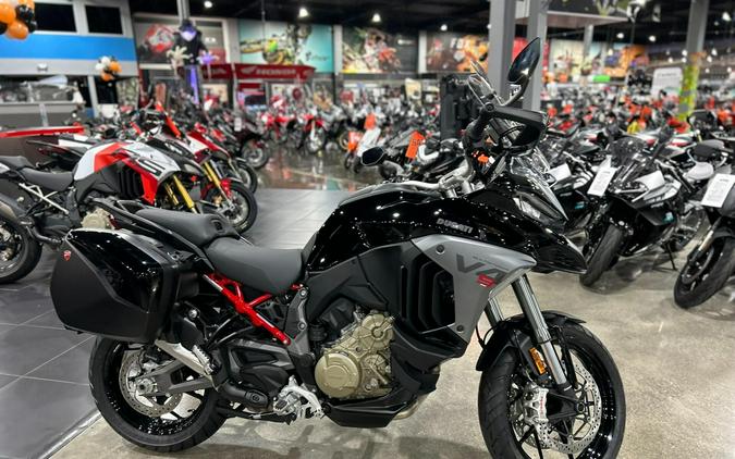 2025 Ducati MULTISTRADA V4 S TRAVEL & RADAR