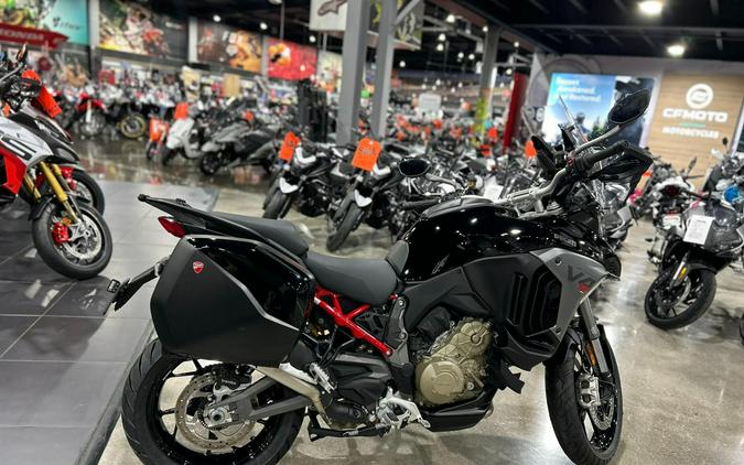 2025 Ducati MULTISTRADA V4 S TRAVEL & RADAR