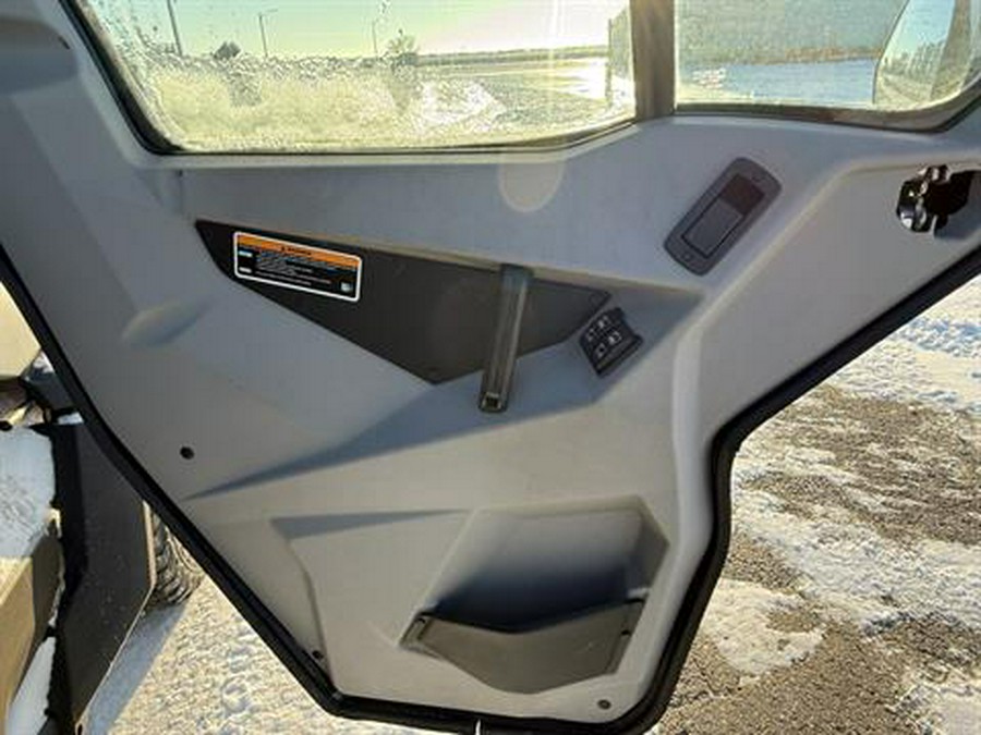 2021 Can-Am Defender Limited HD10