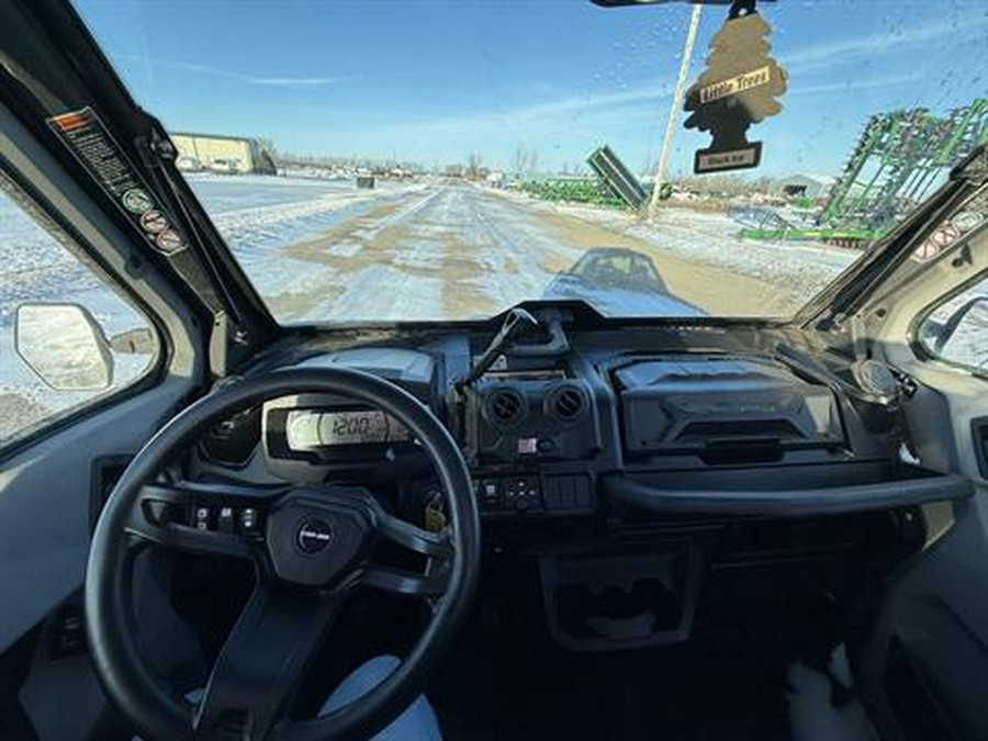 2021 Can-Am Defender Limited HD10