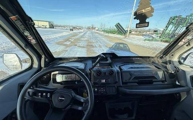 2021 Can-Am Defender Limited HD10