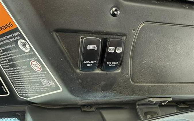 2021 Can-Am Defender Limited HD10