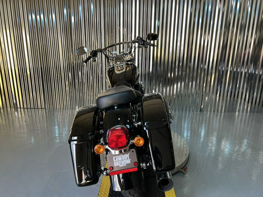 2016 Harley-Davidson FLD - Dyna Switchback