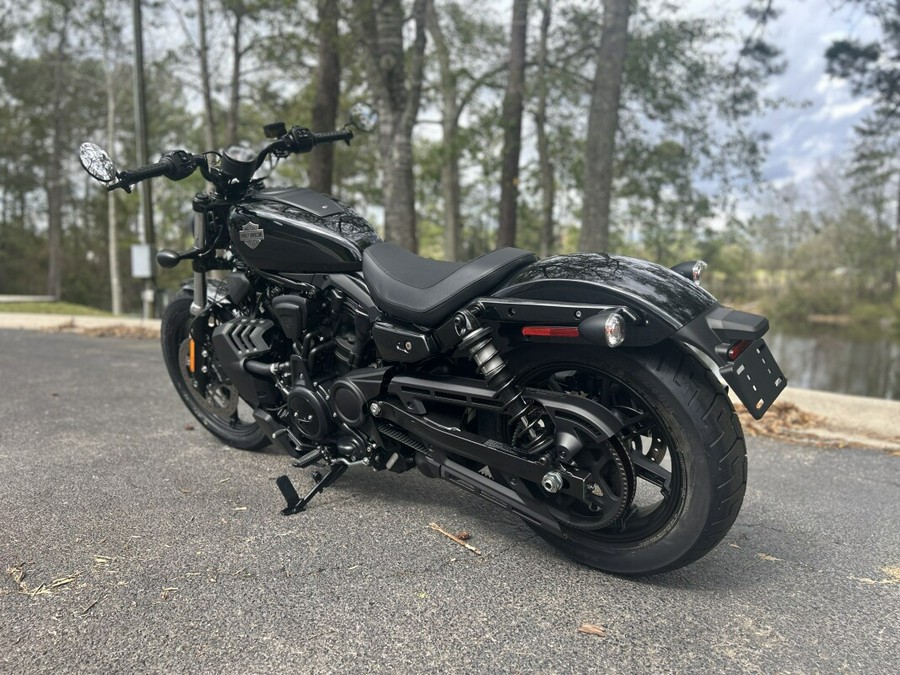 RH975 2026 Nightster®
