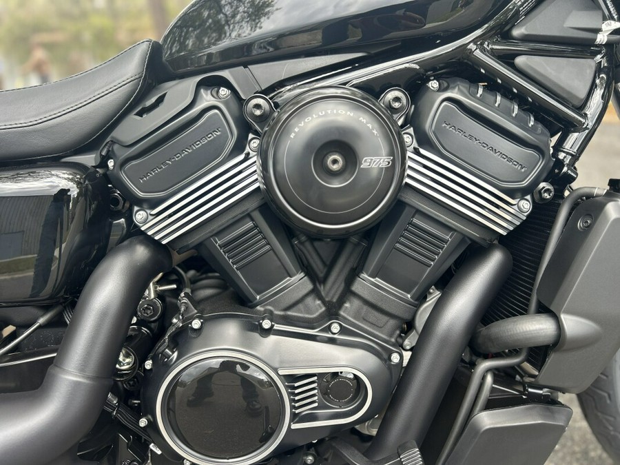 RH975 2026 Nightster®