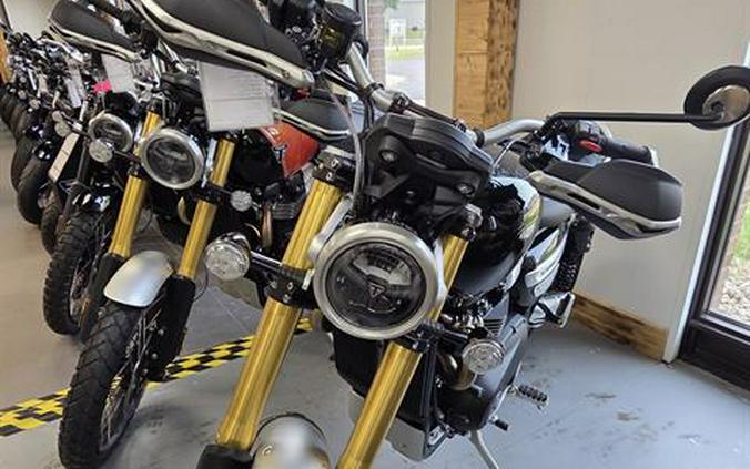 2025 Triumph Scrambler 1200 XE