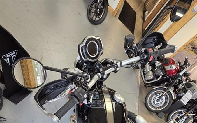 2025 Triumph Scrambler 1200 XE