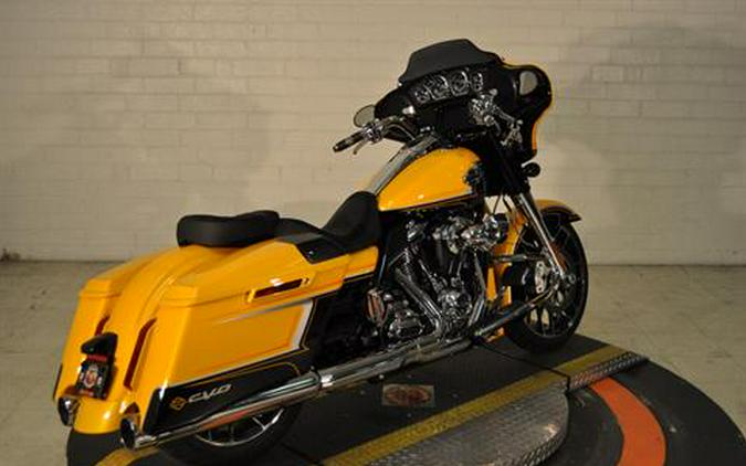 2022 Harley-Davidson CVO™ Street Glide®