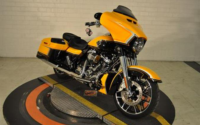 2022 Harley-Davidson CVO™ Street Glide®