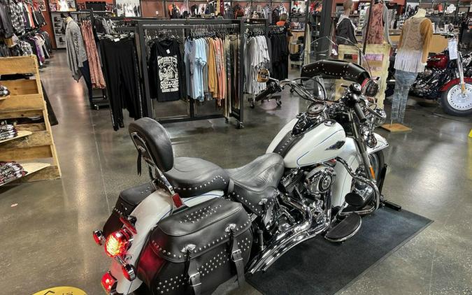 2012 Harley-Davidson Softail FLSTC - Heritage Classic