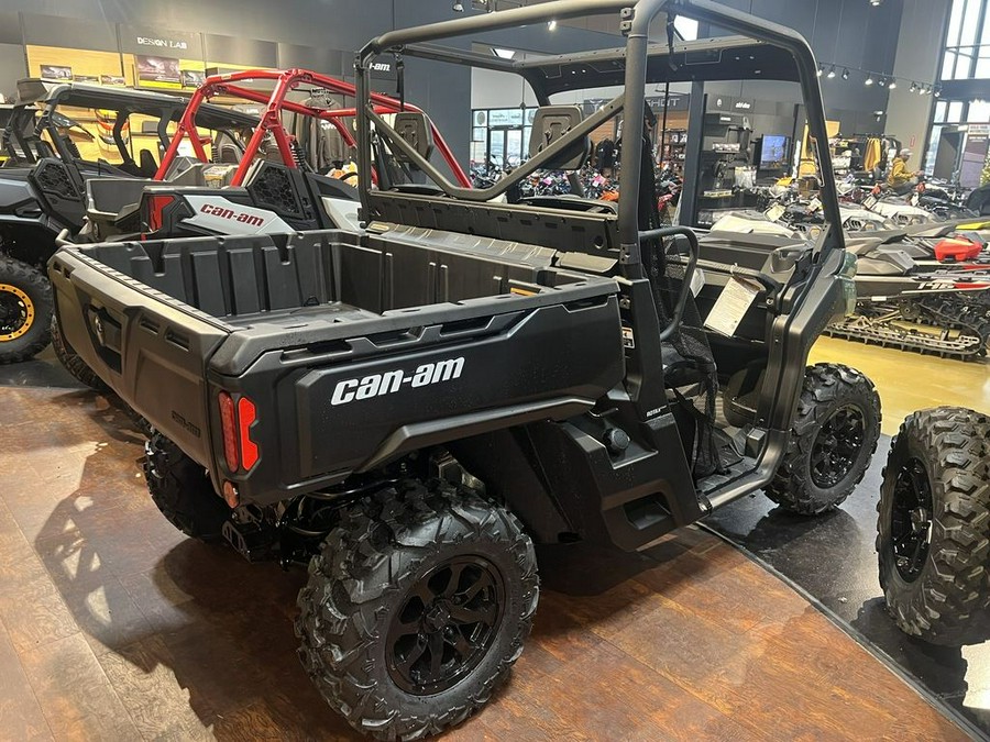 2026 Can-Am Defender DPS HD7