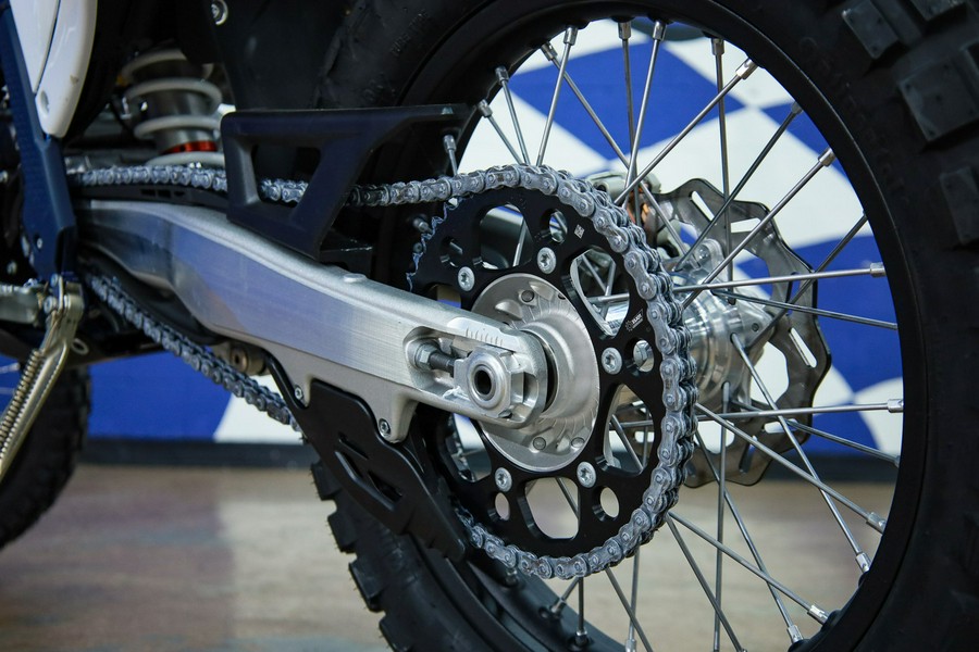 2026 Husqvarna Motorcycles FE 350s