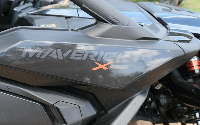 2026 CAN-AM MAVERICK R MAX X WITH SMART-SHOX 999T DCT