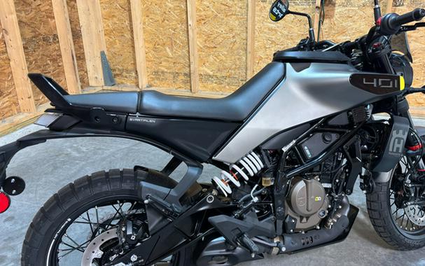 2024 Husqvarna Motorcycles SVARTPILEN 401