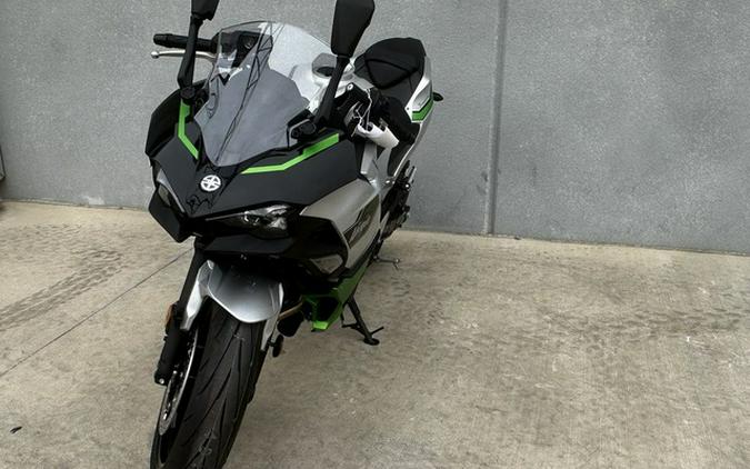 2024 Kawasaki Ninja 7 Hybrid ABS Hybrid ABS