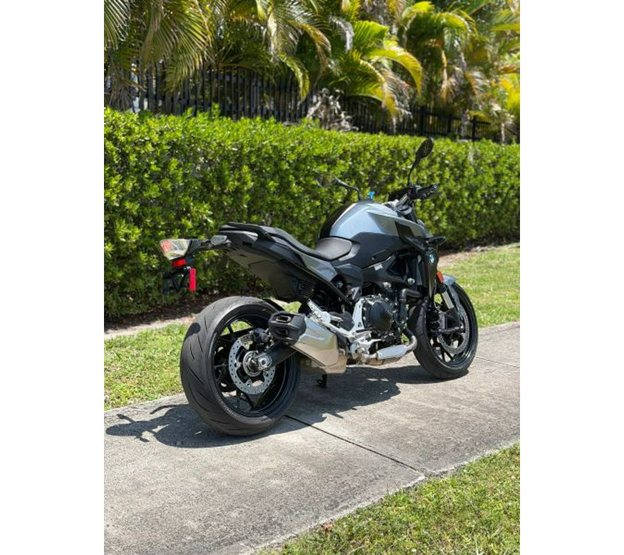 2023 BMW F900R
