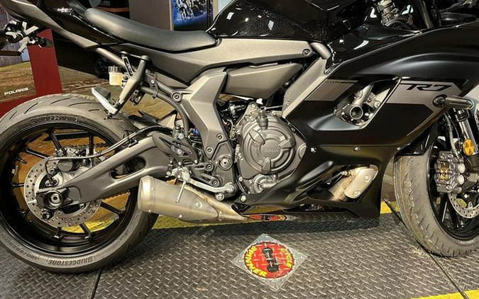 2025 Yamaha YZF R7