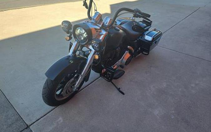 2002 Harley-Davidson FLHRCI Road King® Classic