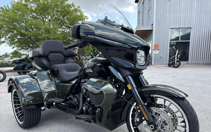 2026 Harley-Davidson® Street Glide 3 Limited Olive Steel Metallic / Vivid Black Black Trim