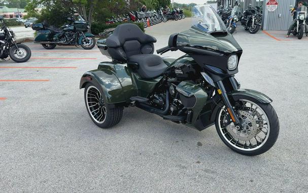 2026 Harley-Davidson® Street Glide 3 Limited Olive Steel Metallic / Vivid Black Black Trim
