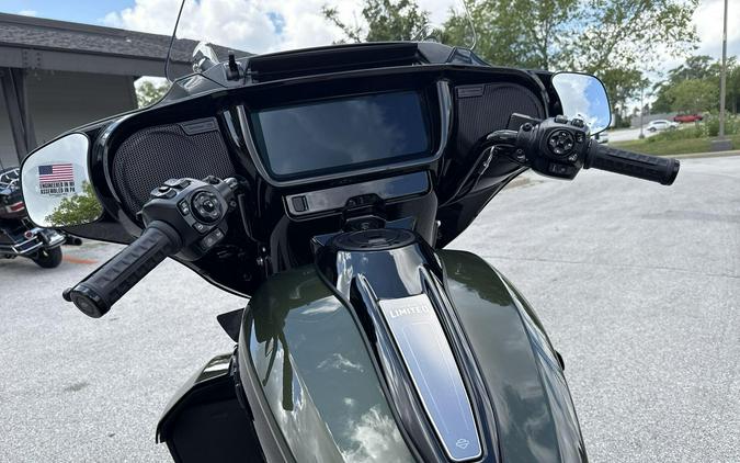 2026 Harley-Davidson® Street Glide 3 Limited Olive Steel Metallic / Vivid Black Black Trim
