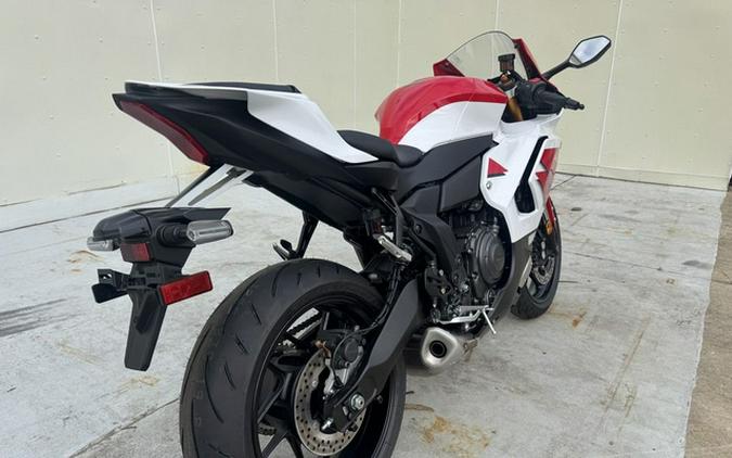 2026 Yamaha YZF R7 70Th Anniversary Edition