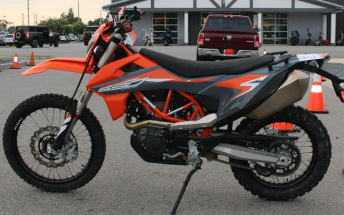 2022 KTM 690 Enduro R