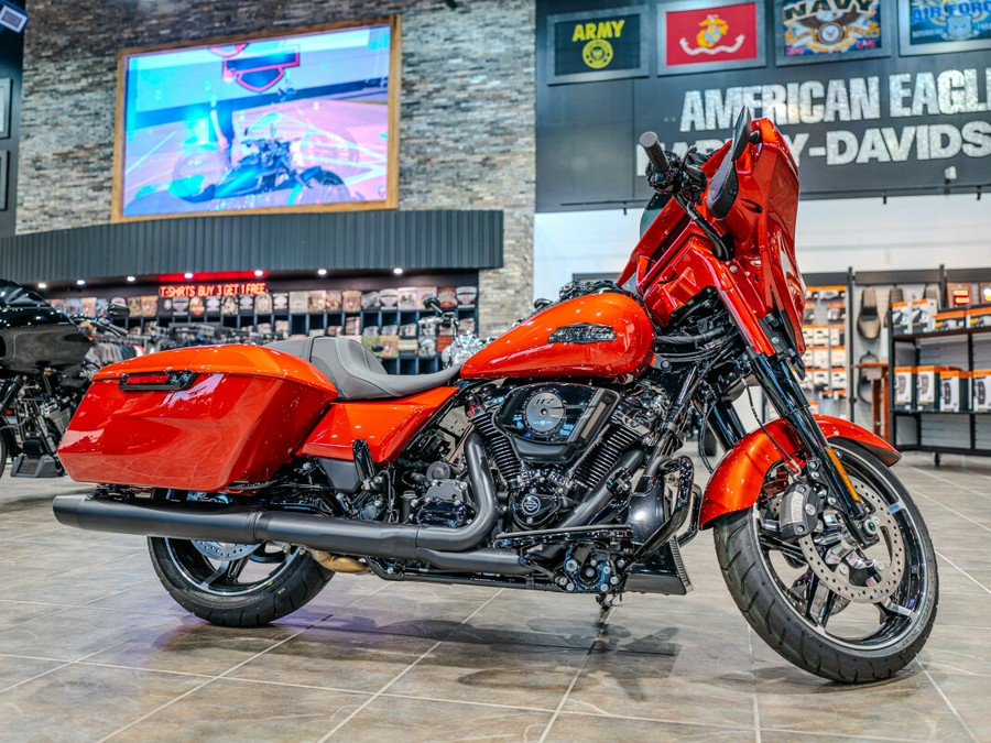 2024 Street Glide With Custom Painted Inner Fairing