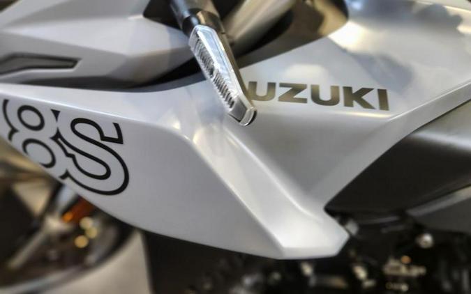 2024 Suzuki GSX-8S