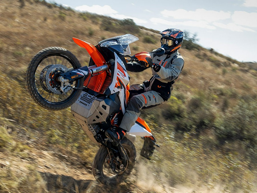 2025 KTM Adventure 890 R