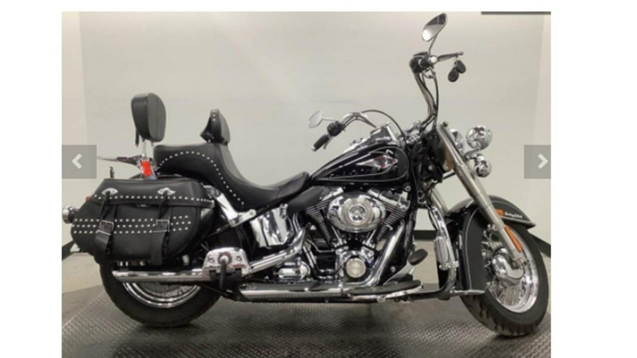 2011 Harley-Davidson® Heritage Softail® Classic Vivid Black