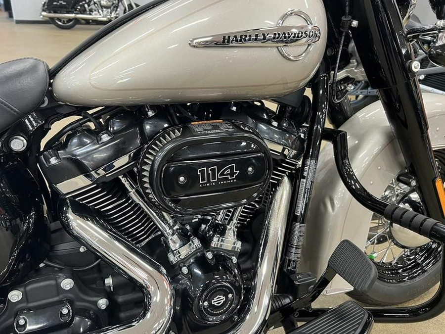 2018 Harley-Davidson® FLHCS - Softail® Heritage Classic 114