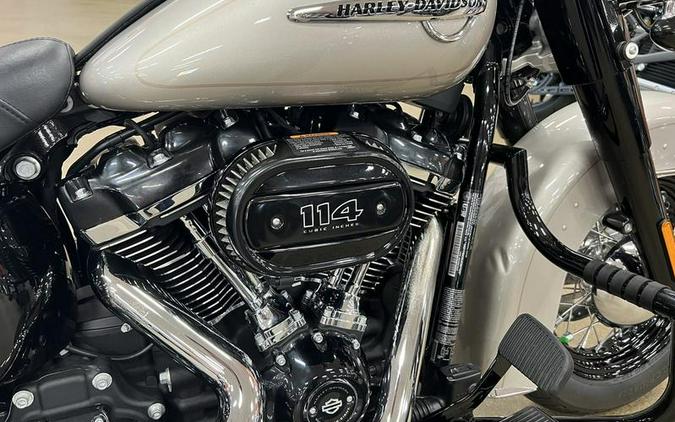 2018 Harley-Davidson® FLHCS - Softail® Heritage Classic 114