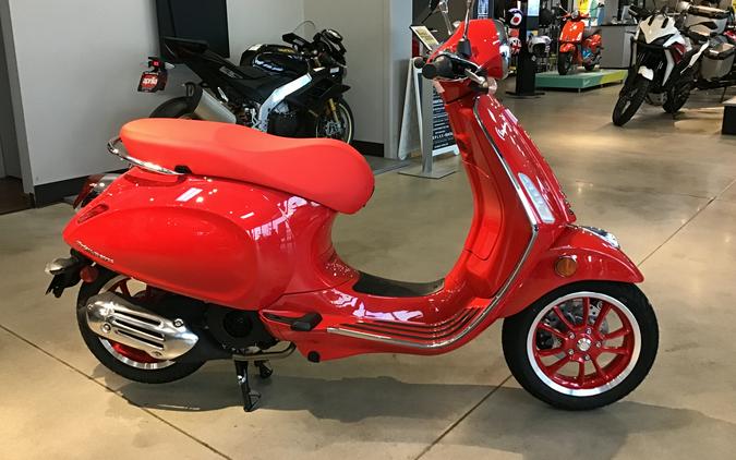 2023 Vespa Primavera 150 Red