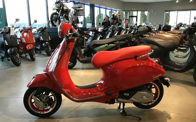 2023 Vespa Primavera 150 Red