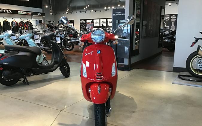 2023 Vespa Primavera 150 Red